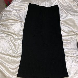 Black fitted ribbed skirt